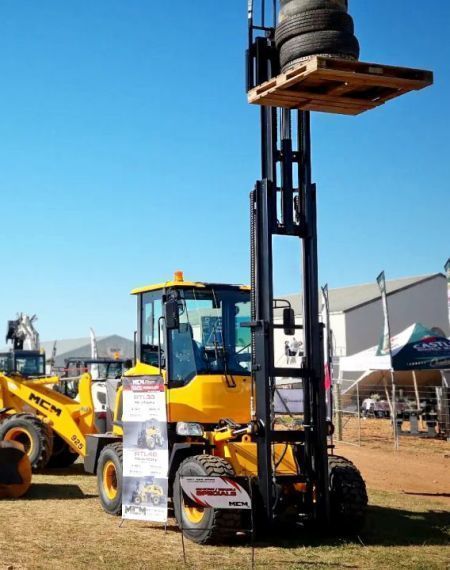 RTL30 Rought Terrain Forklift